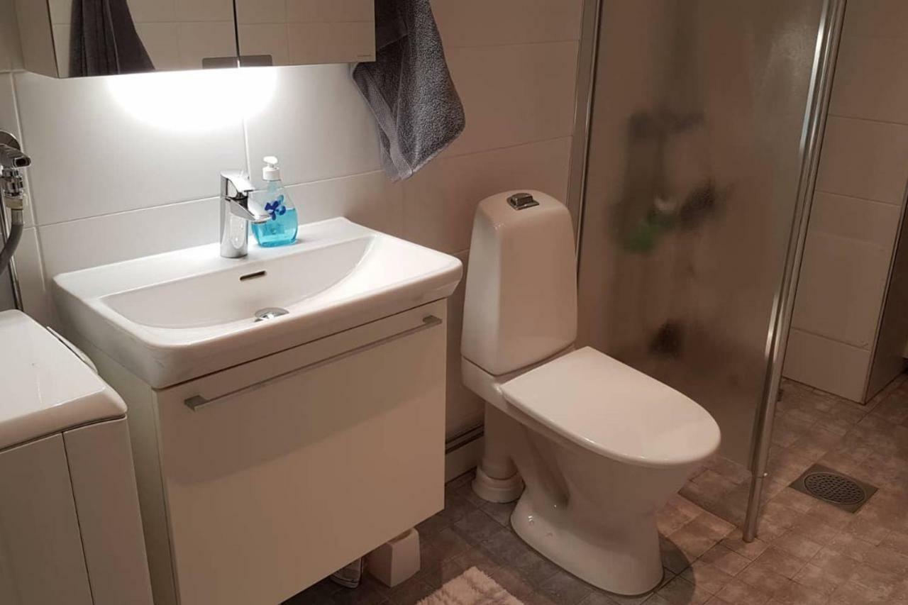 Kaunis Valoisa 3 Krs Pikkukaksio Vantaa Koivukylae Apartment ภายนอก รูปภาพ